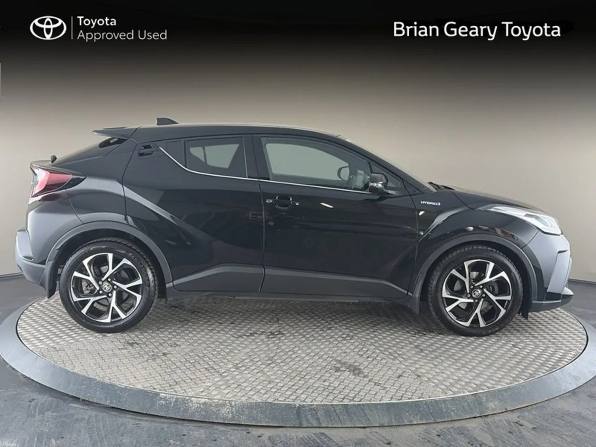 Toyota C-HR 1.8 HYBRID SPORTMONO 4DR SPORT AUTO - Image 3