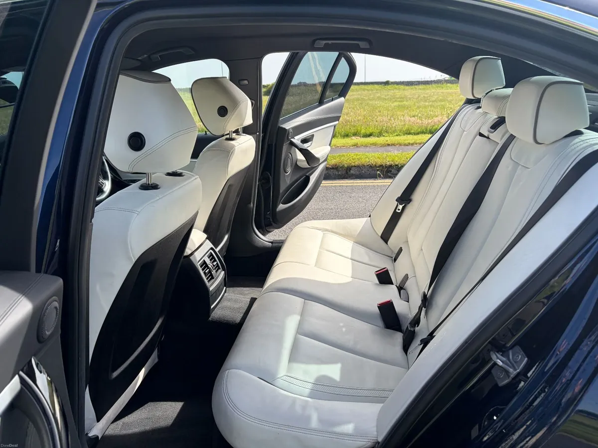 BMW 3-Series 2017 - Limited Edition Car 40/100 - Image 2