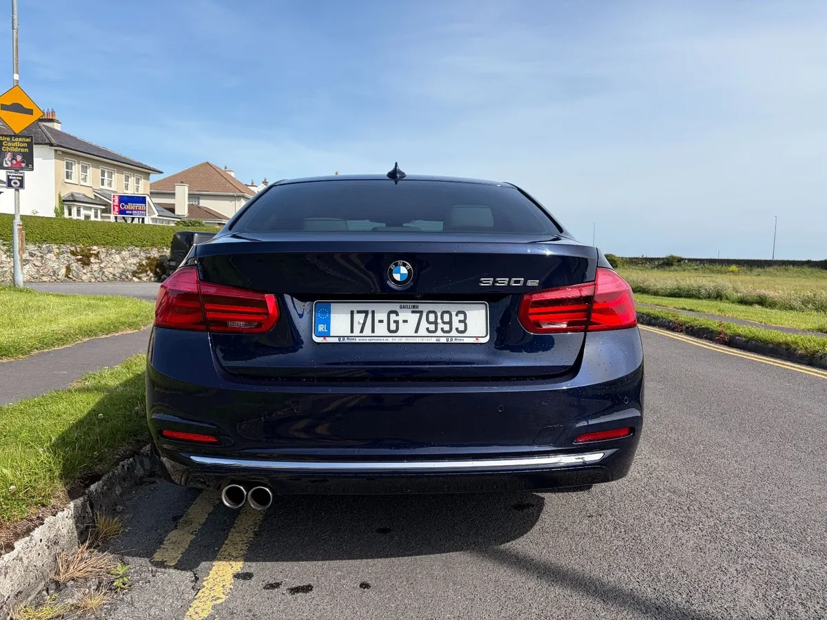 BMW 3-Series 2017 Plugin Hybrid - Limited Edition - Image 5