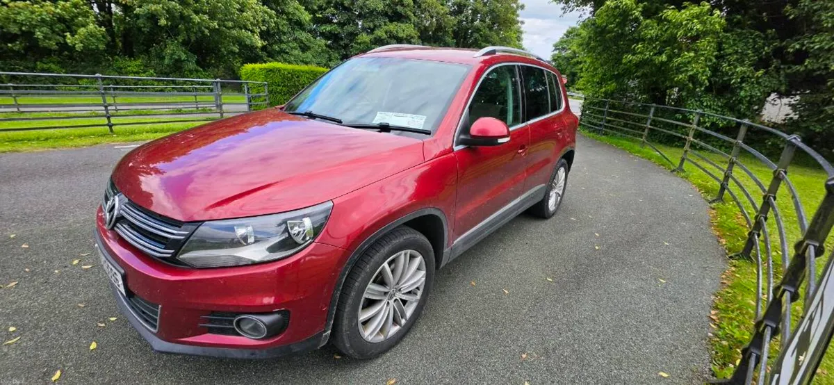 2014 VW Tiguan 2.0L 4Motion Dsg Automatic - Image 2