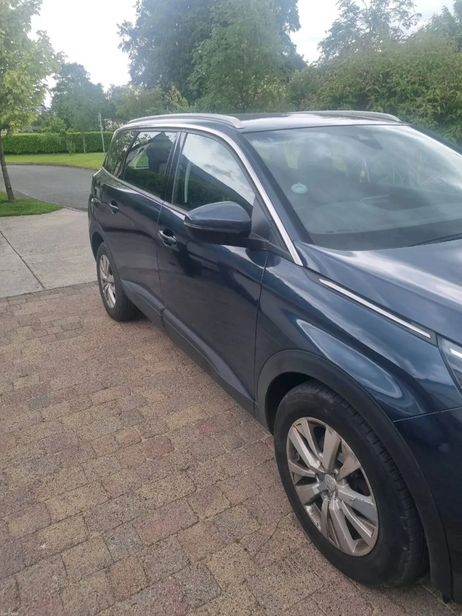 Peugeot 5008 - Image 2