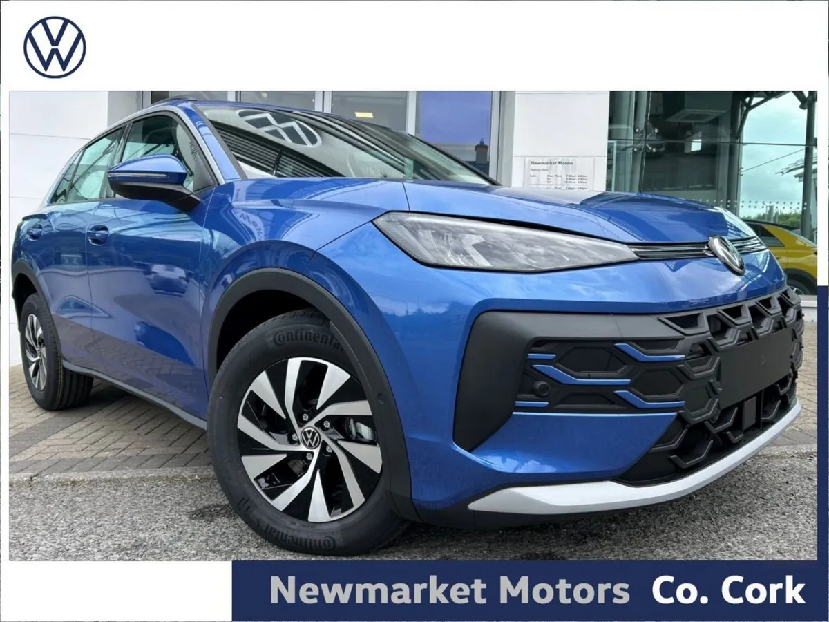 Volkswagen T-Roc LIFE 1.5TSI PETROL AUTOMATIC MILD - Image 1