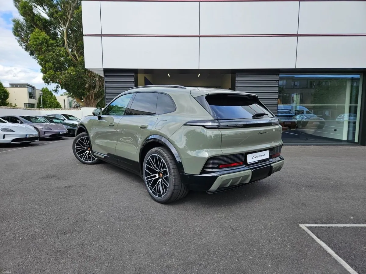 Porsche Cayenne Electric - Image 2