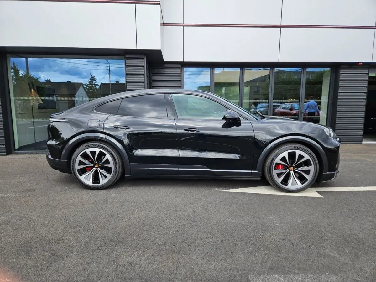 Porsche Cayenne S Coupe Electric - Image 4