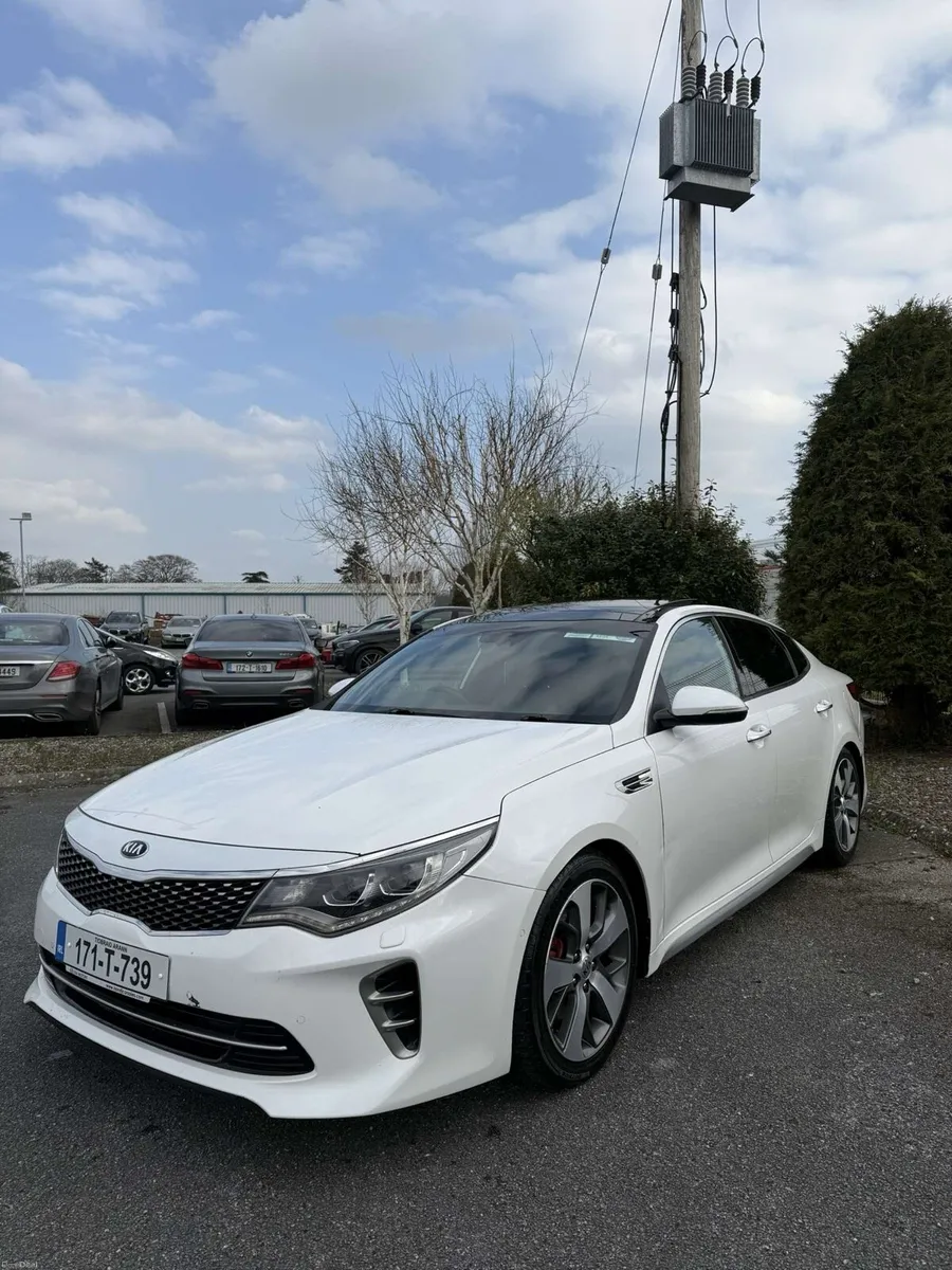 2017 Kia optima gt line - Image 1