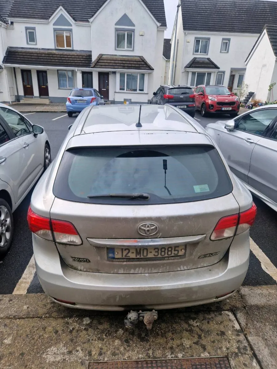 2012 toyota avensis d4d - Image 2