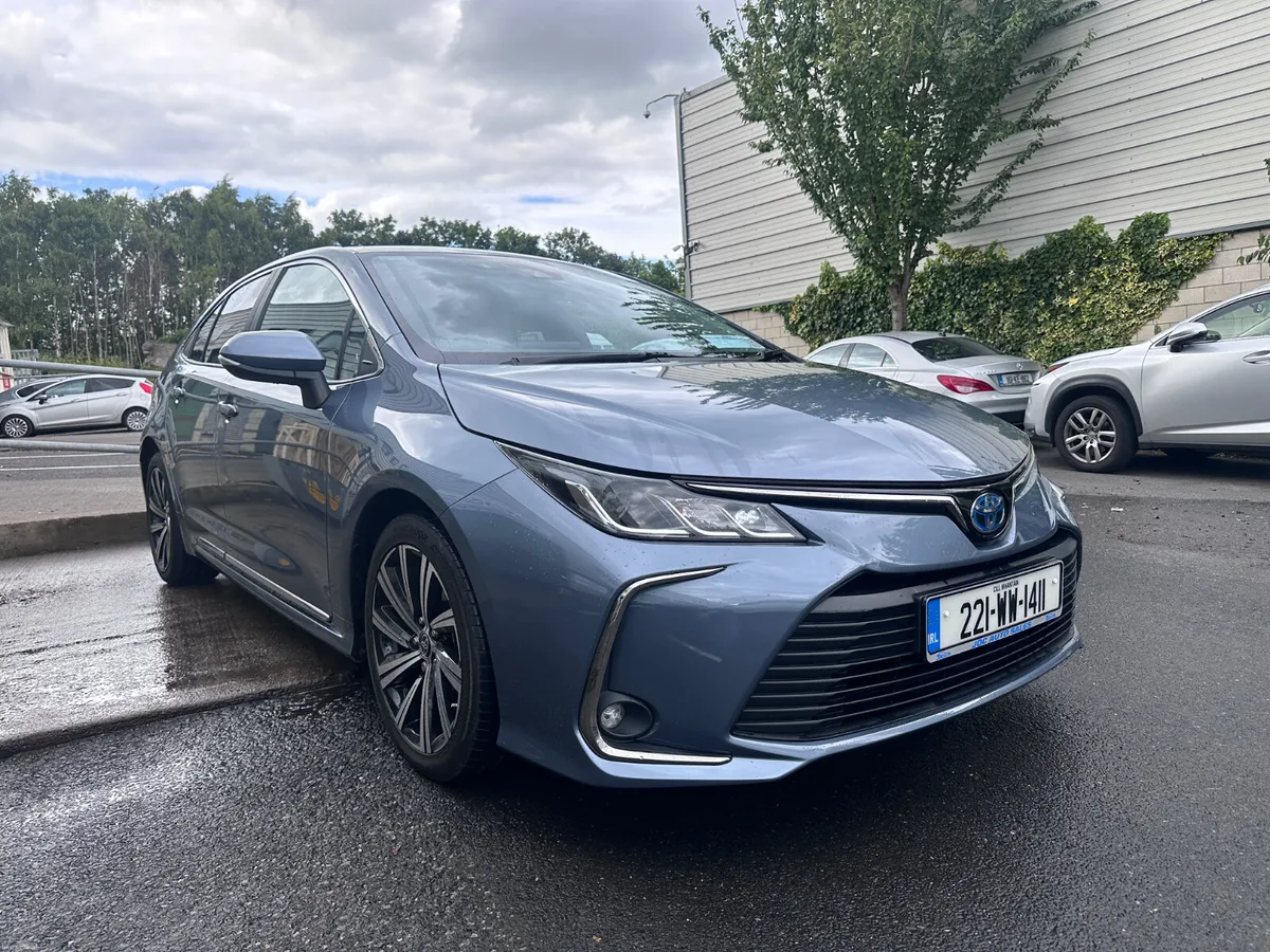 Toyota Corolla 1.8 Hybrid Luna Sport, 2022 - Image 4