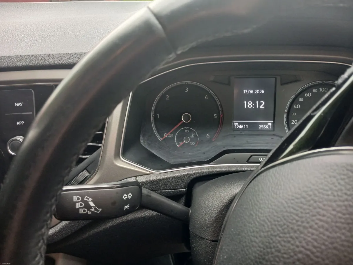 Volkswagen T-Roc 2021 - Image 4