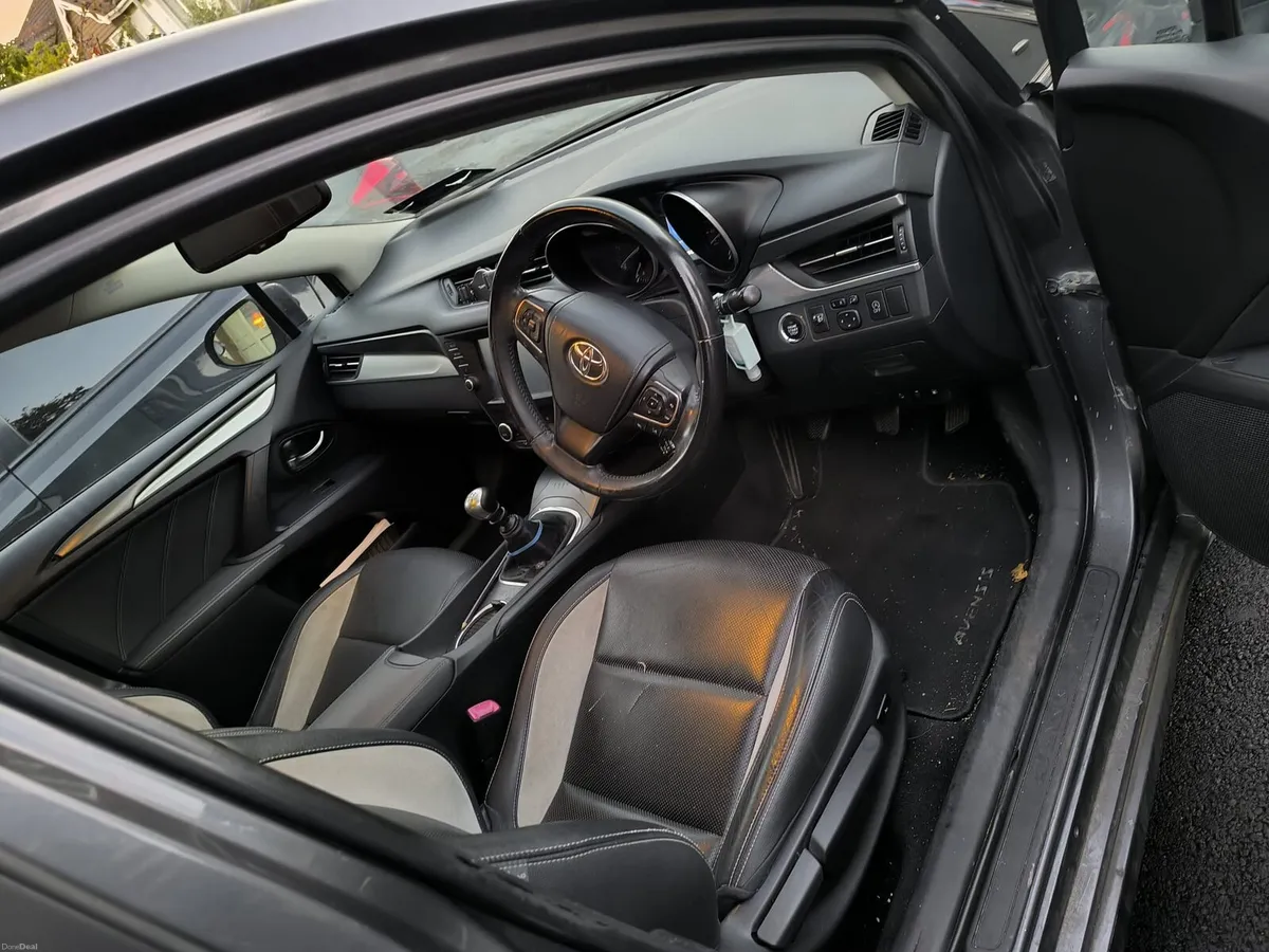 2017 Toyota avensis - Image 4
