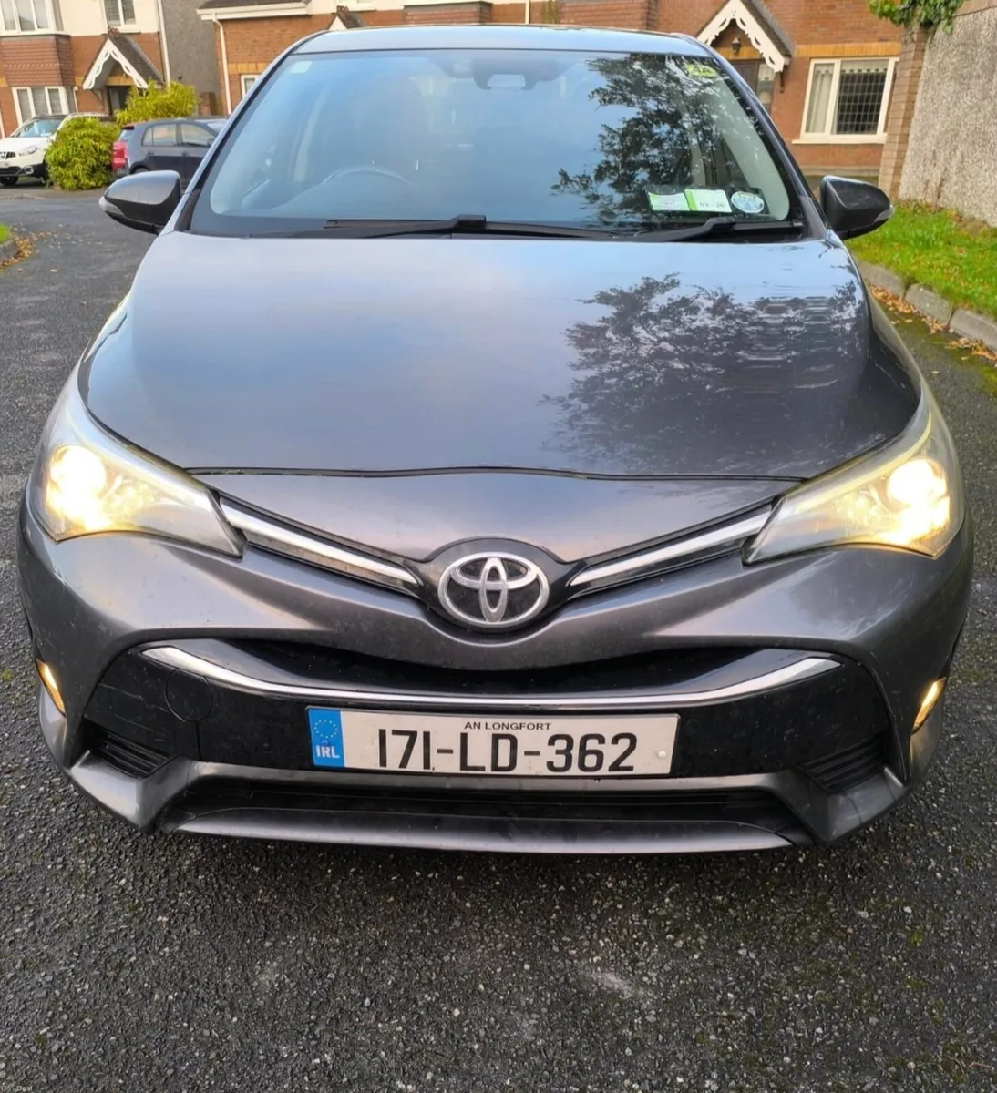 2017 Toyota avensis - Image 1