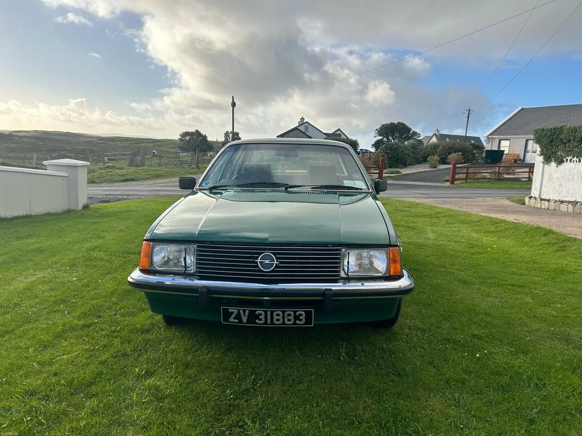 1980 Opel rekord - Image 2
