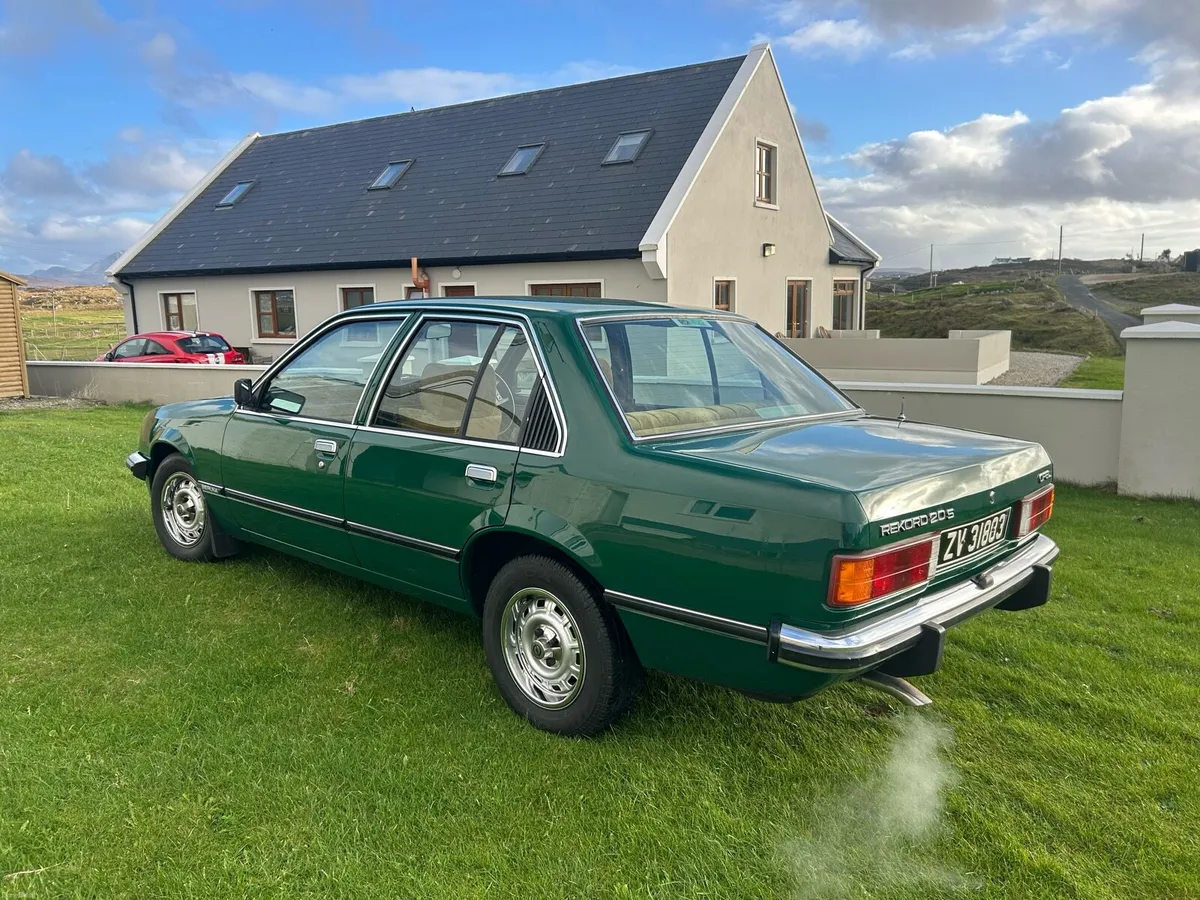 1980 Opel rekord - Image 3