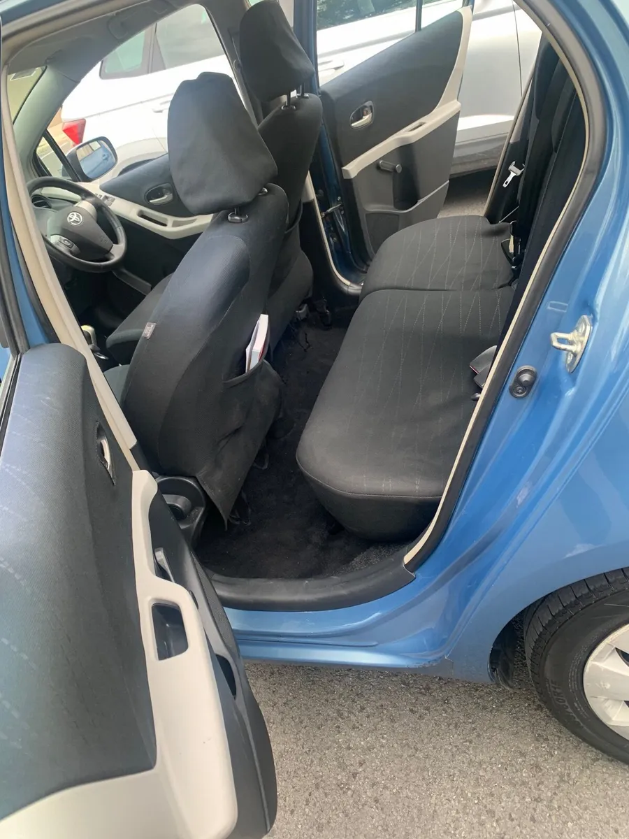 Car - Image 5
