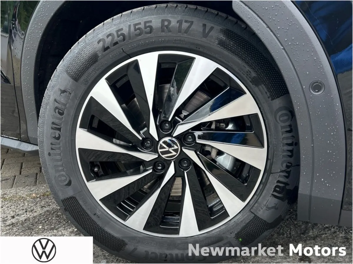 Volkswagen T-Roc STYLE 1.5TSI AUTOMATIC 116BHP AUT - Image 2