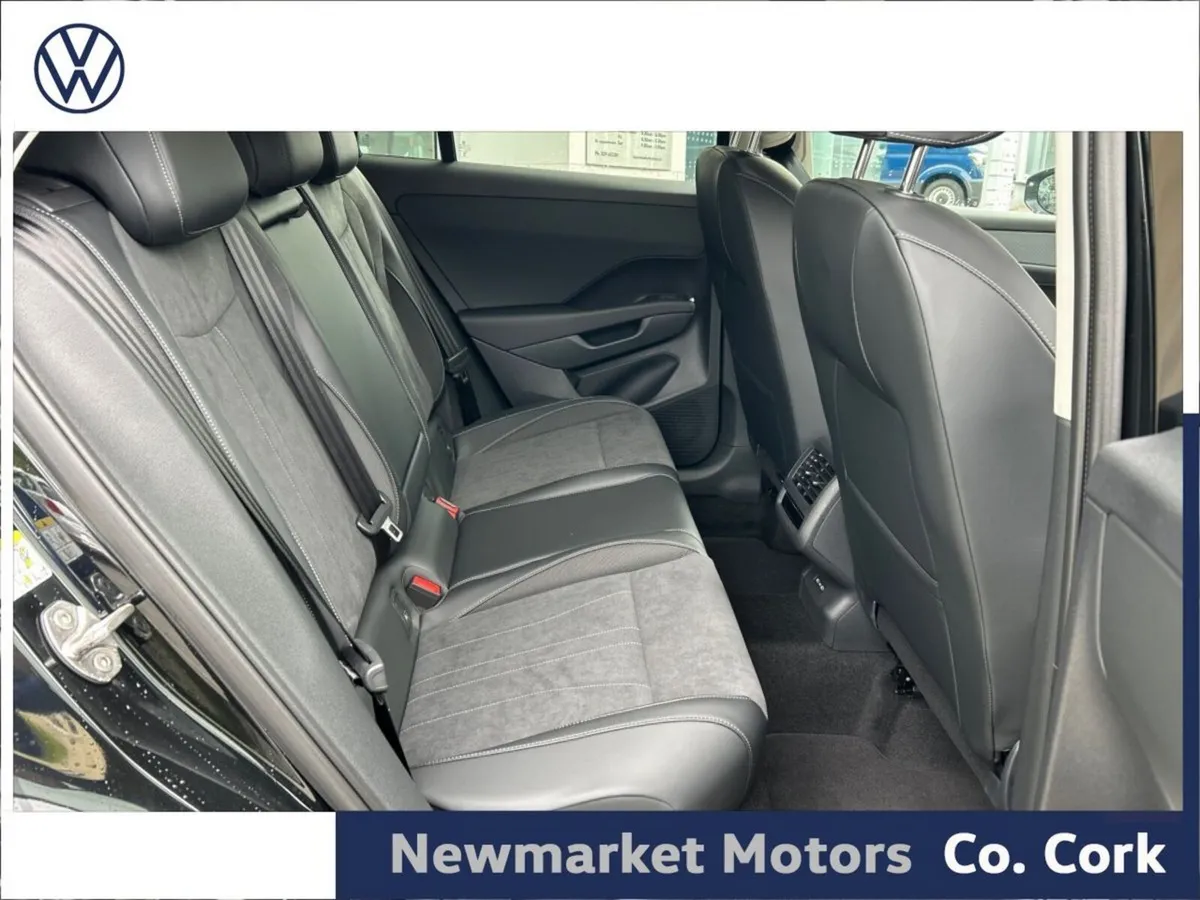 Volkswagen T-Roc STYLE 1.5TSI AUTOMATIC 116BHP AUT - Image 3