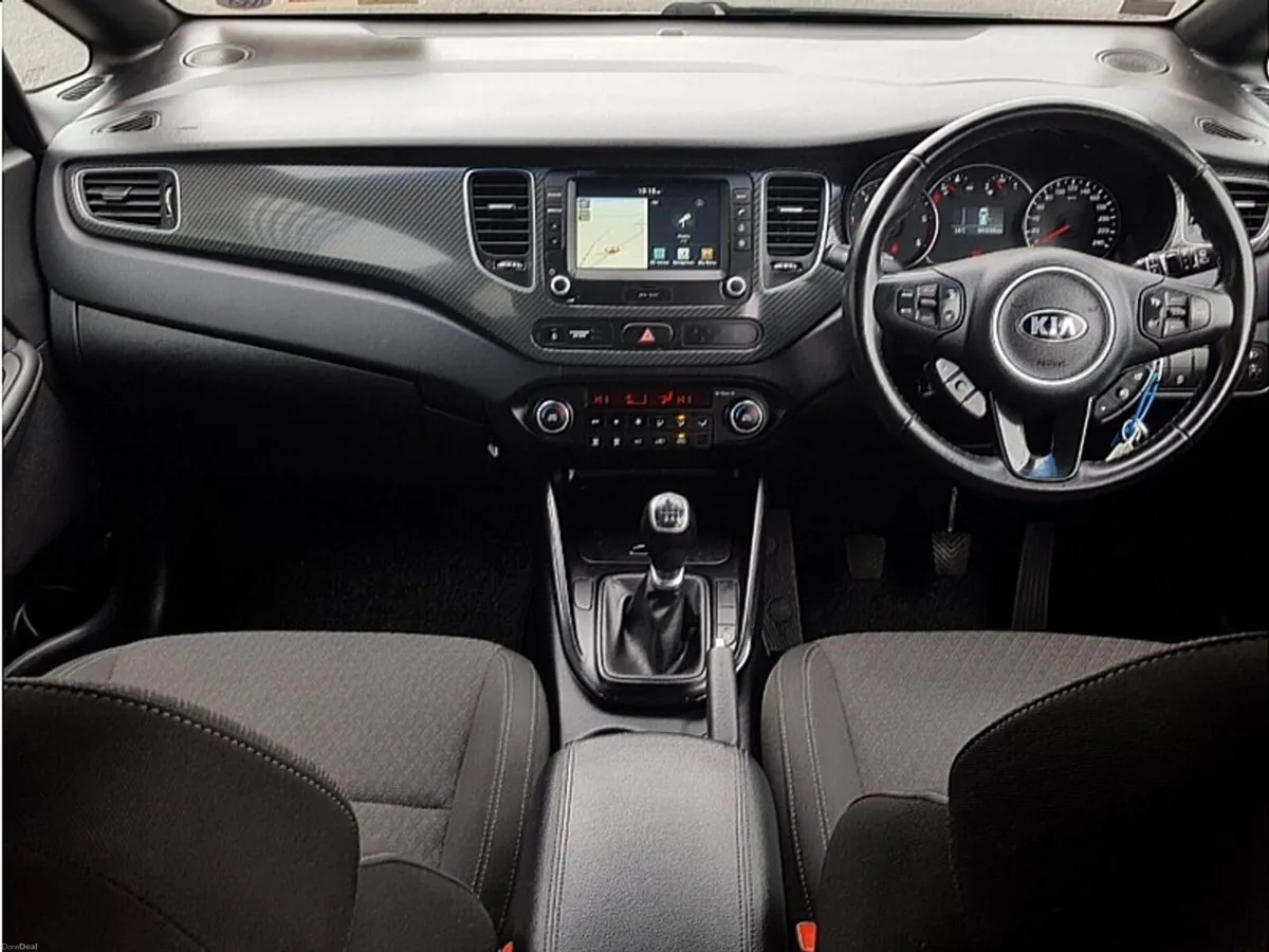 Kia Carens Rondo EX 7 seater - Image 3
