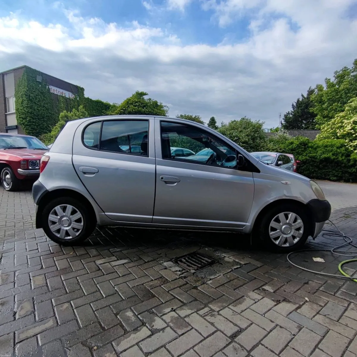 2002 Toyota Yaris with 1 month warranty - Image 2