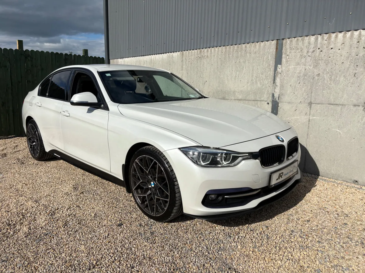 BMW 3-Series Sport - Image 4