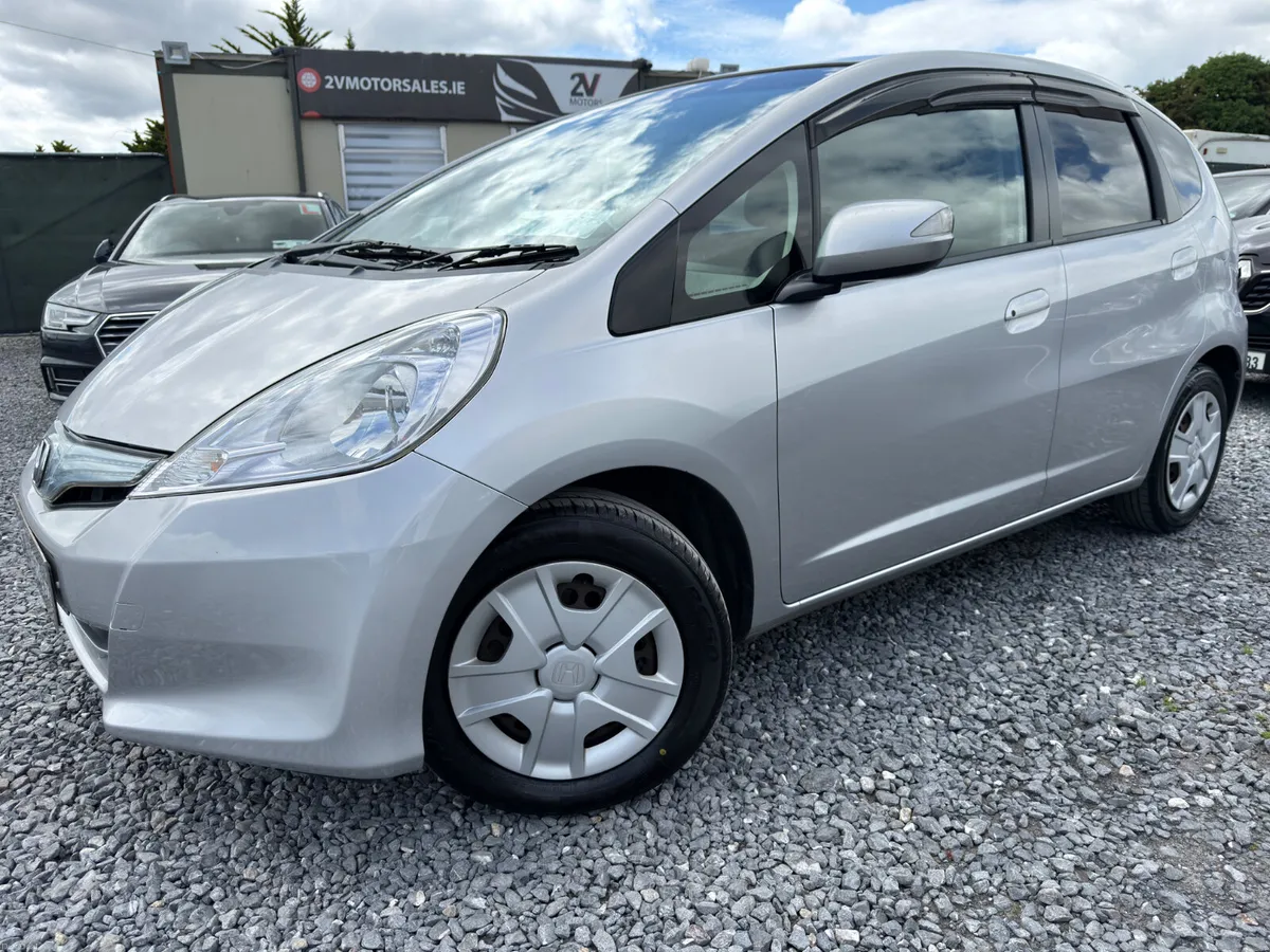 🔵Honda Fit 1.3 Petrol Hybrid - Image 2