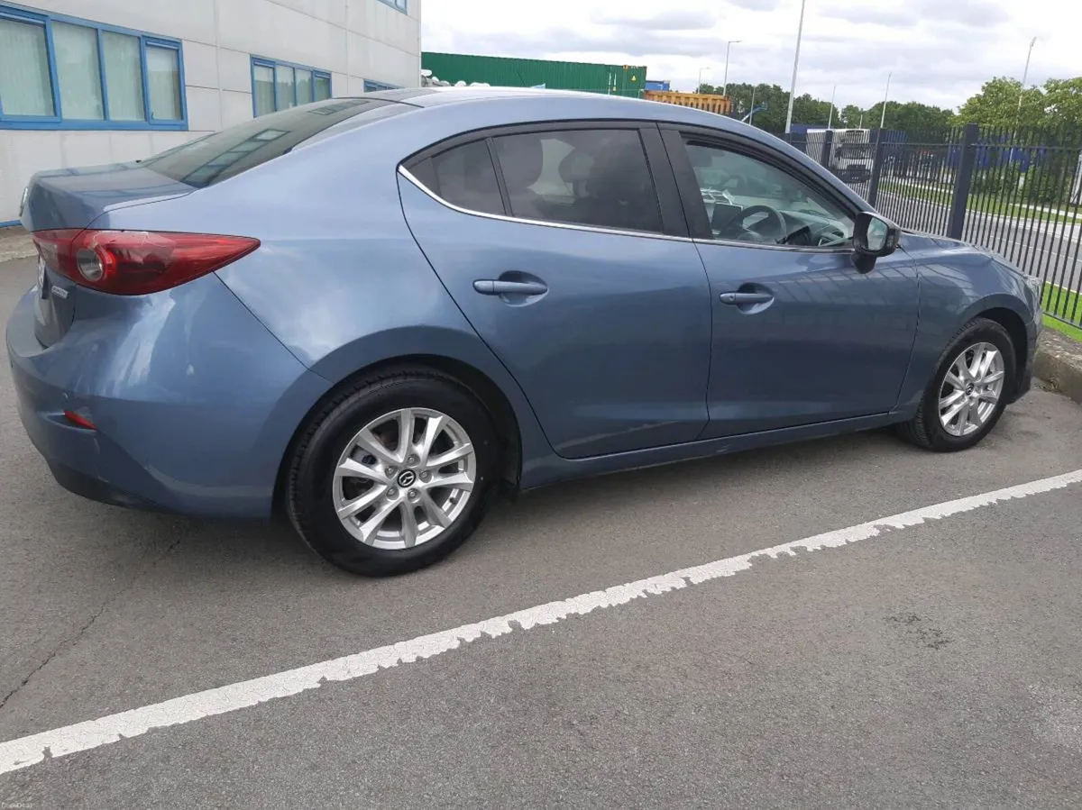 Mazda 3 - Image 4