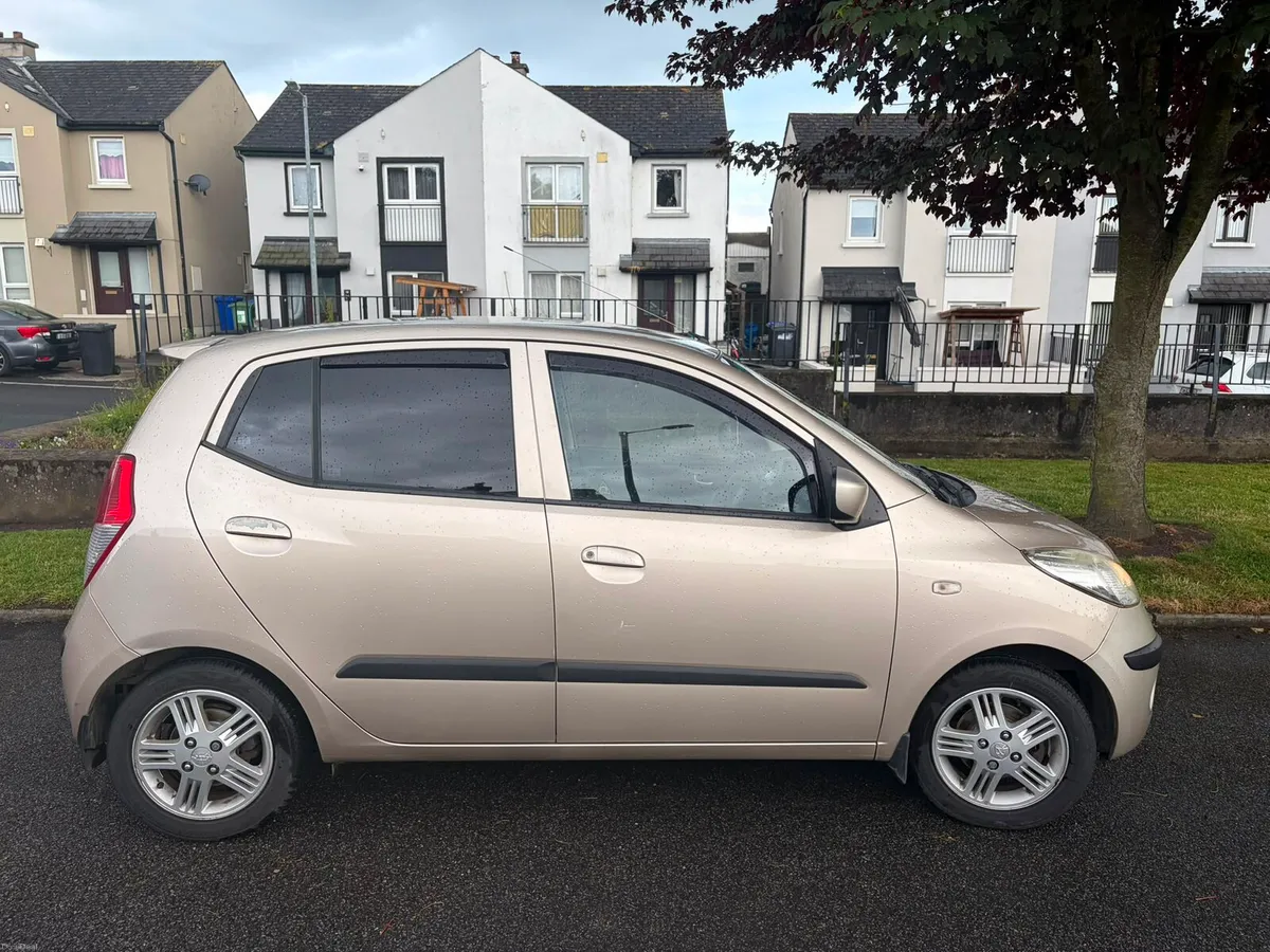 Hyundai i10 - Image 2
