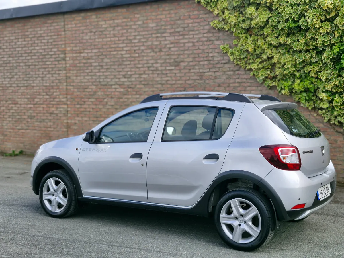 Dacia Sandero STEPWAY SIGNATURE 1.5 DCI - Image 2