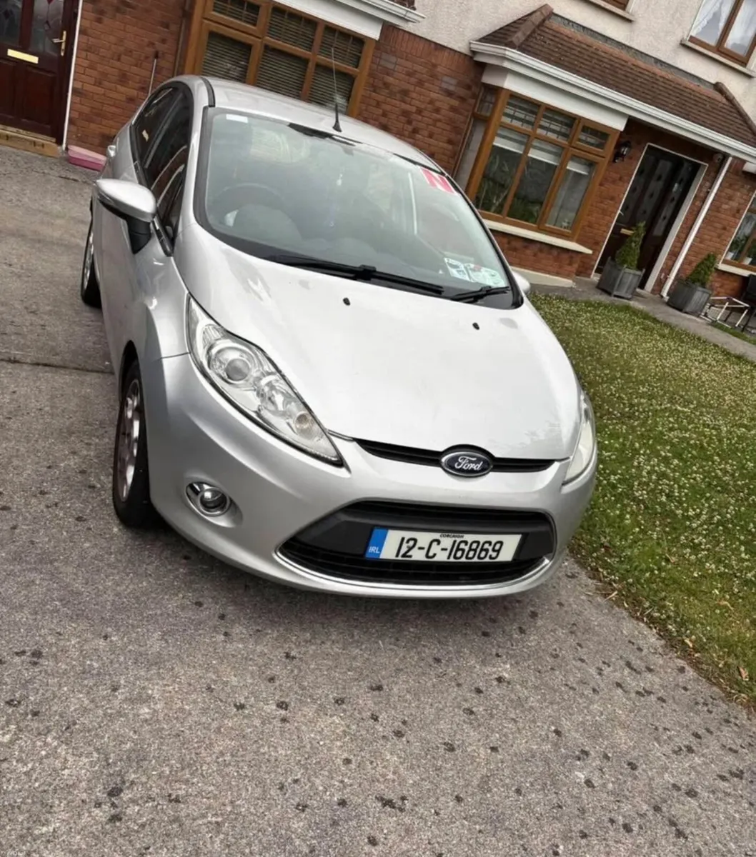 Ford fiesta - Image 2