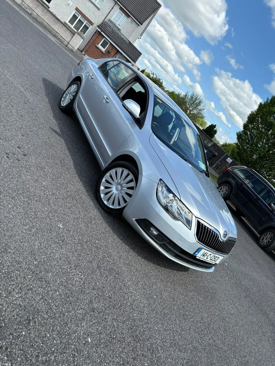 Skoda Superb - Image 1
