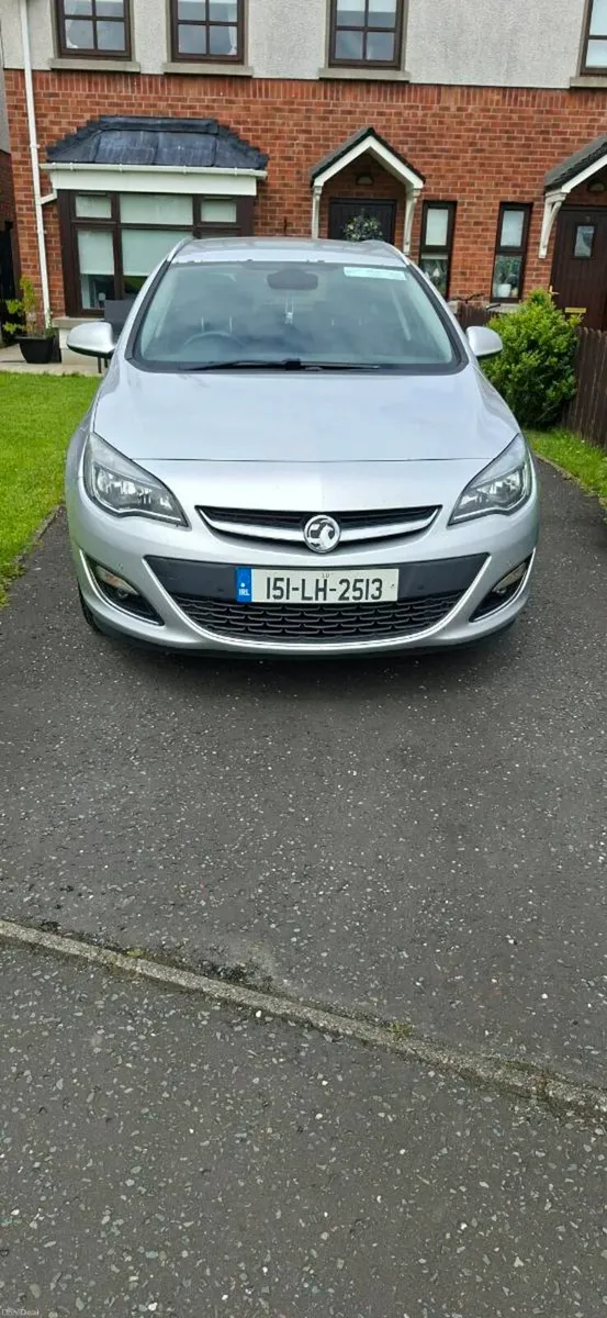Vauxhall Astra estate - Image 1