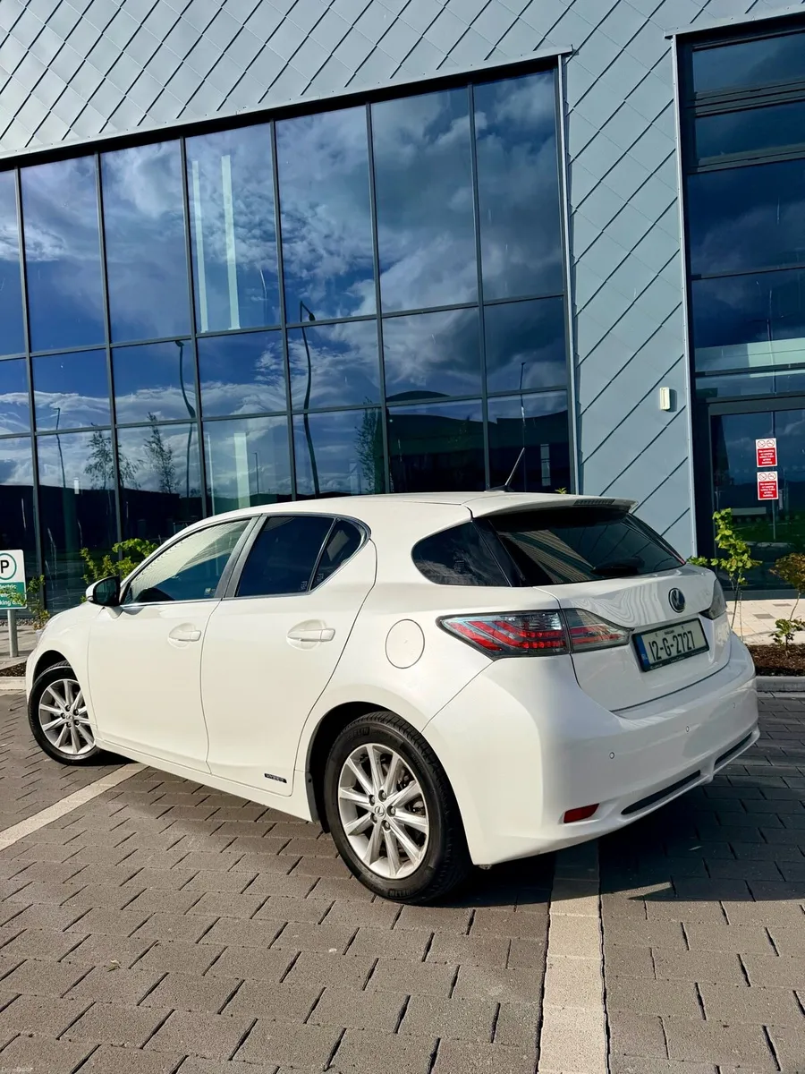 Lexus CT 200H, NEW NCT, TAX - Image 4