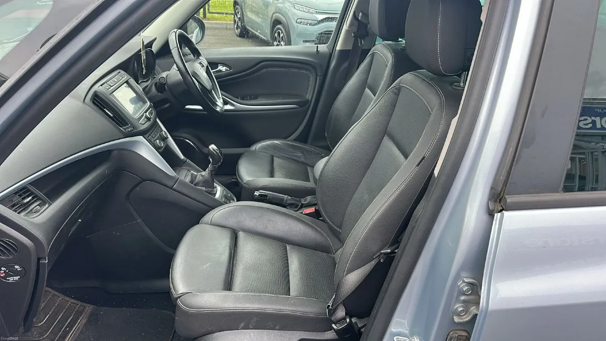 Vauxhall Zafira 2017 - Image 2