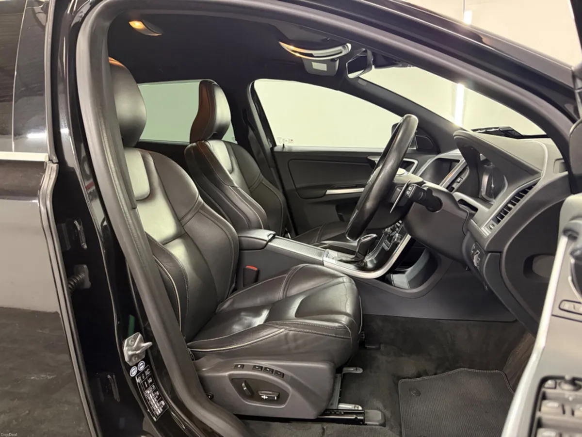 Volvo XC60 **R DESIGN**LUXURY**D4**FULL LEATHER**E - Image 5