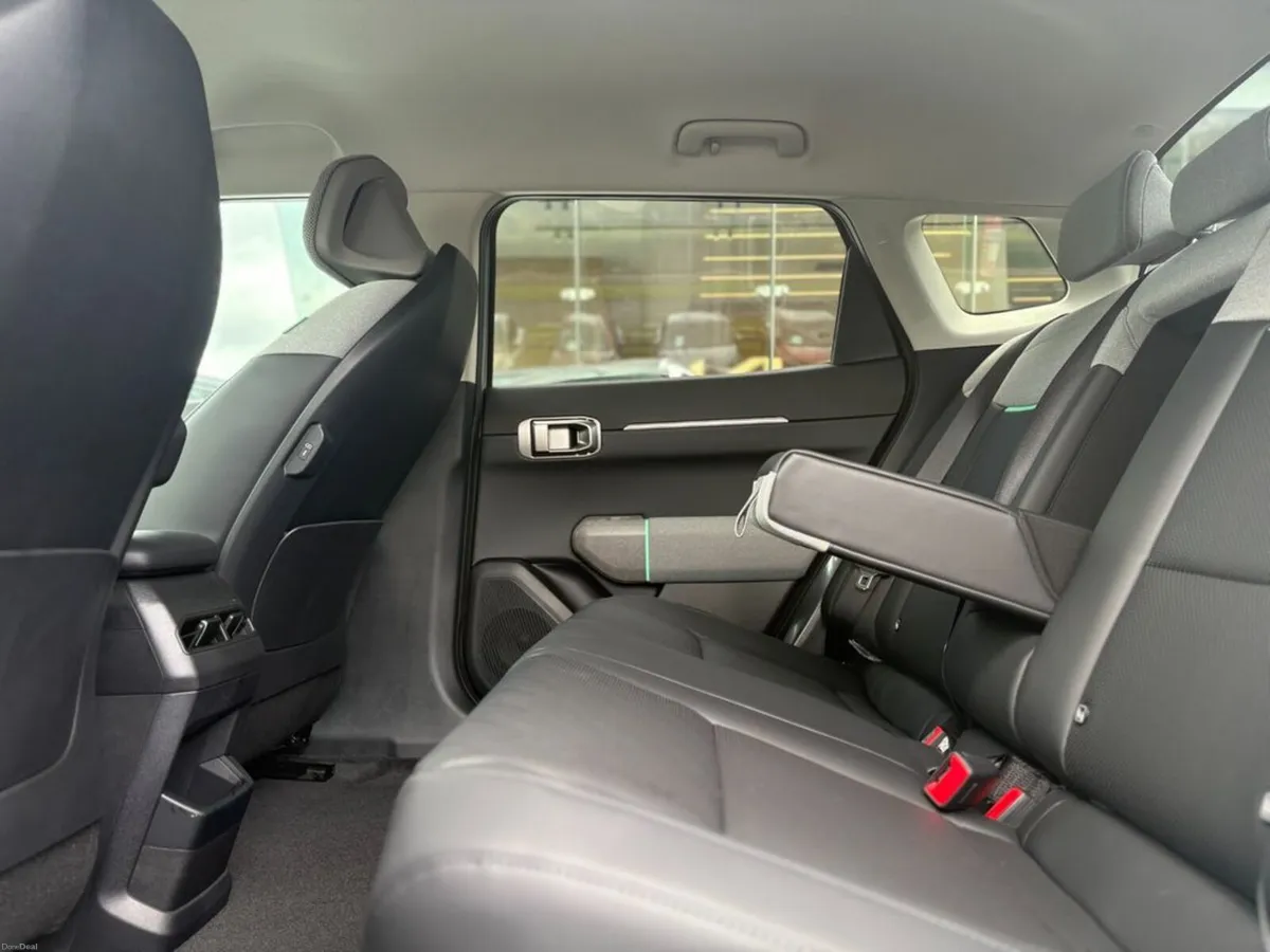 Kia EV4 Fastback Earth 3 (Range 612 km) - Image 4