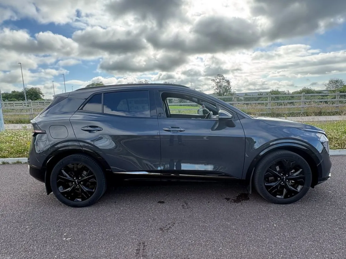 Kia Sportage Phev Anniversary 5DR - Image 2