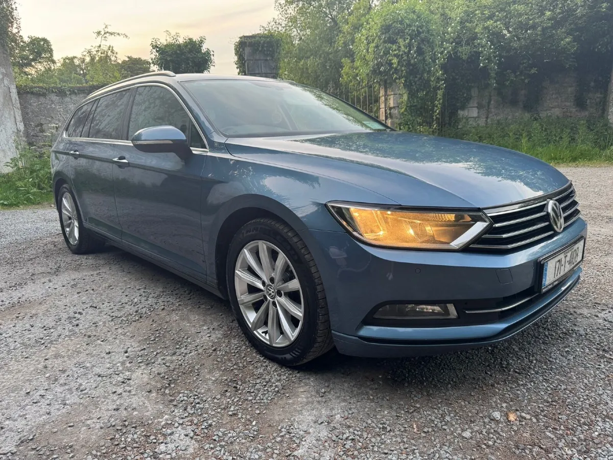 Volkswagen Passat 2017 - Image 3