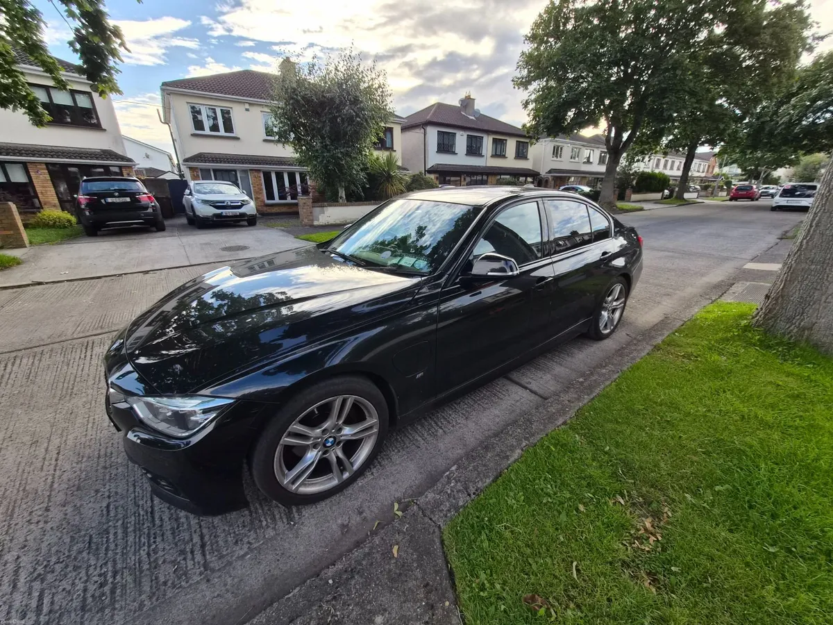 BMW 3-Series 2017 - Image 4