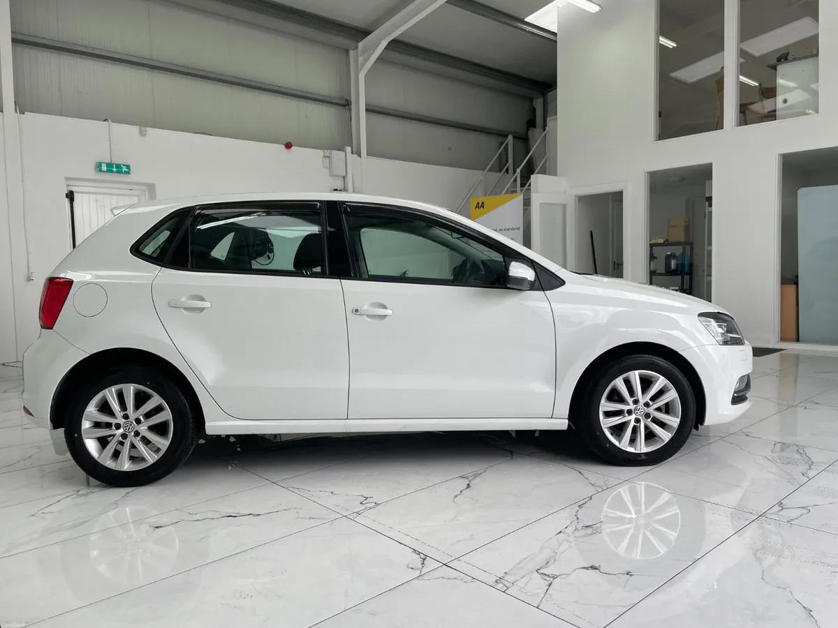 2017 VW POLO 1.2 TSI COMFORTLINE AUTO - Image 2