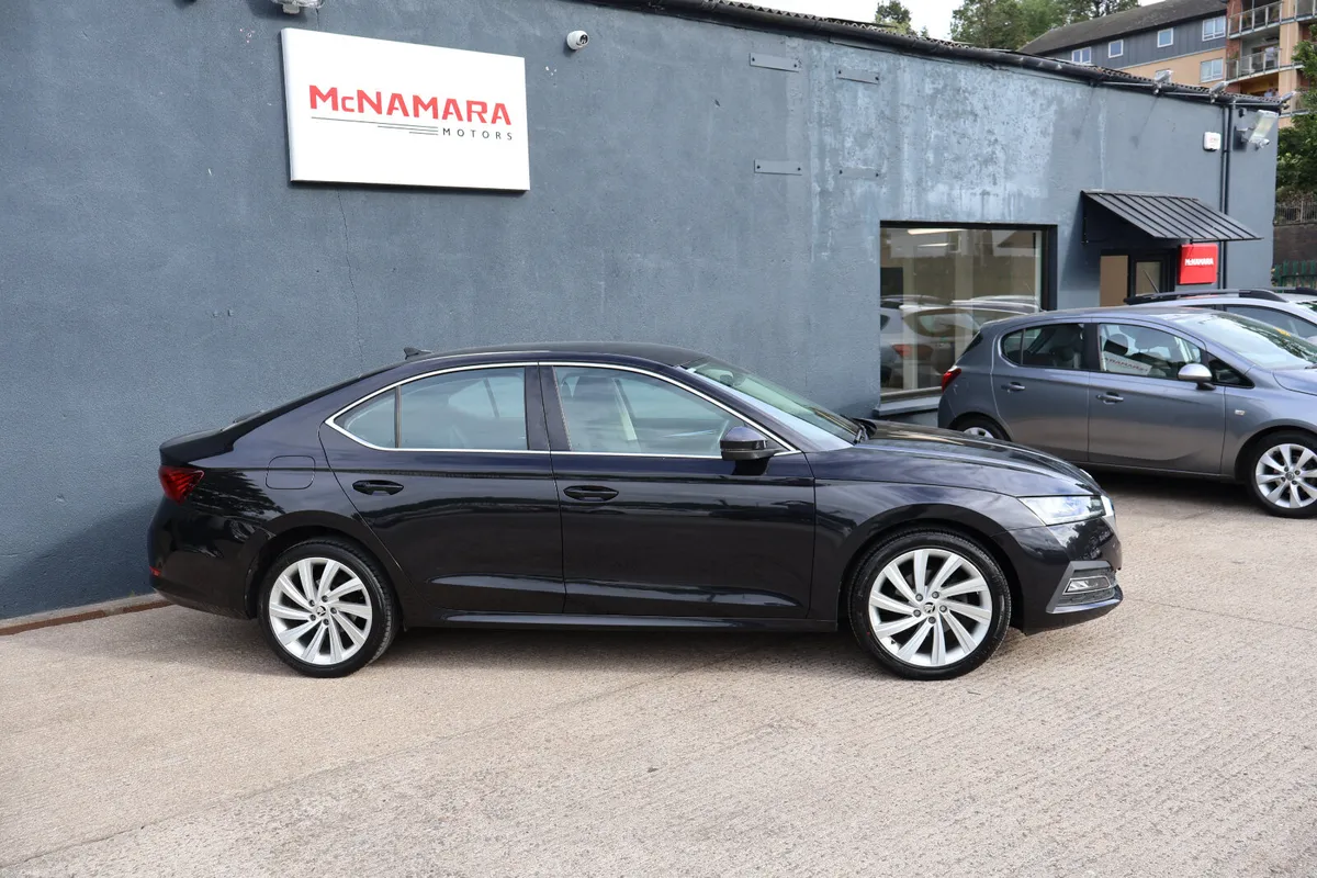 Skoda Octavia Style Huge Spec Exceptional! - Image 2