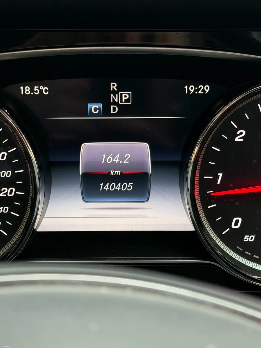 Mercedes-Benz E220D 2016 - Image 4