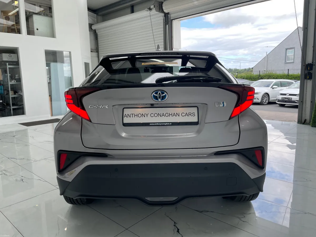 2021 Toyota C-HR G Mode Nero Safety Plus - Image 4