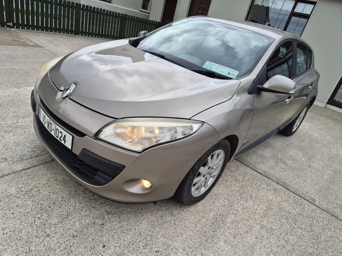 Renault Megane 2010 - Image 1