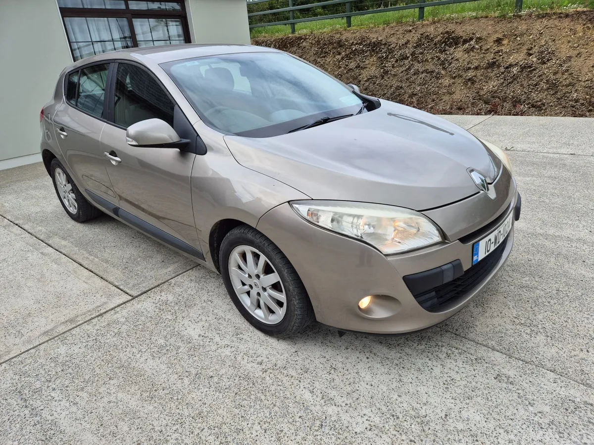 Renault Megane 2010 - Image 2