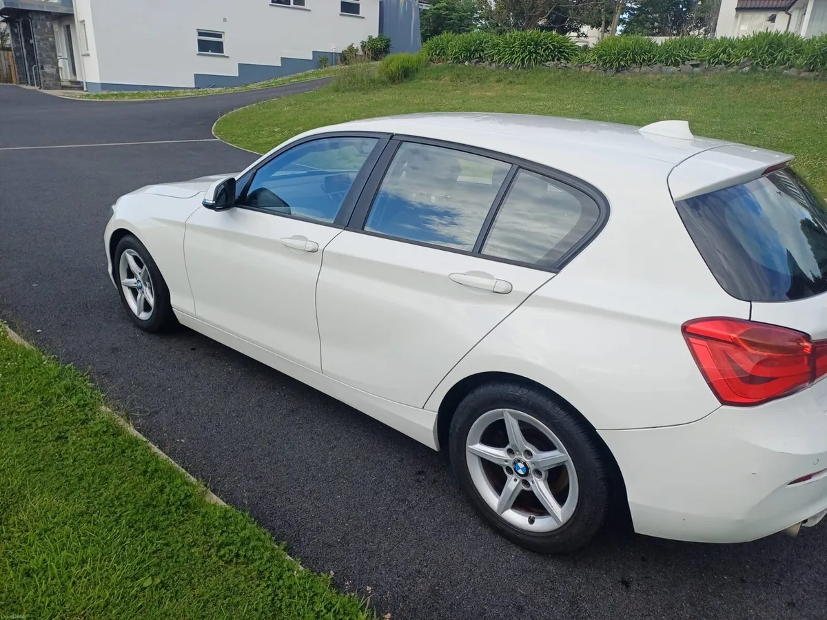 BMW 1 series - Image 2