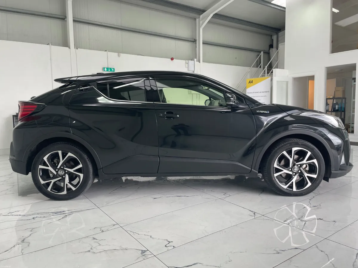 2020 Toyota C-HR Hybrid G 2 Years Nct! - Image 2