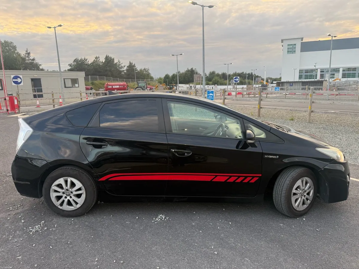 Toyota Prius 2011 Low mileage New NCT - Image 3