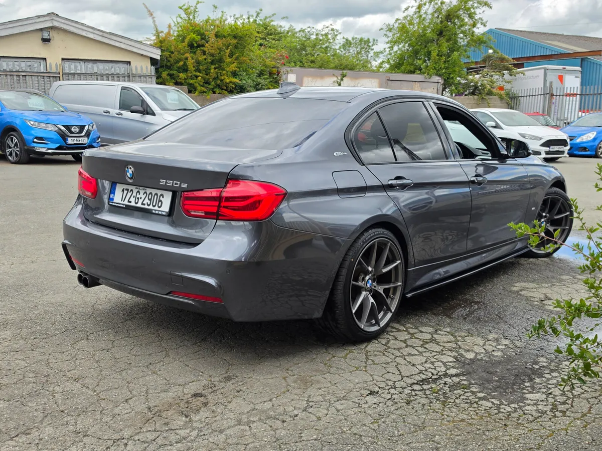 172 BMW 330e *HYBRID*M SPORT* - Image 3