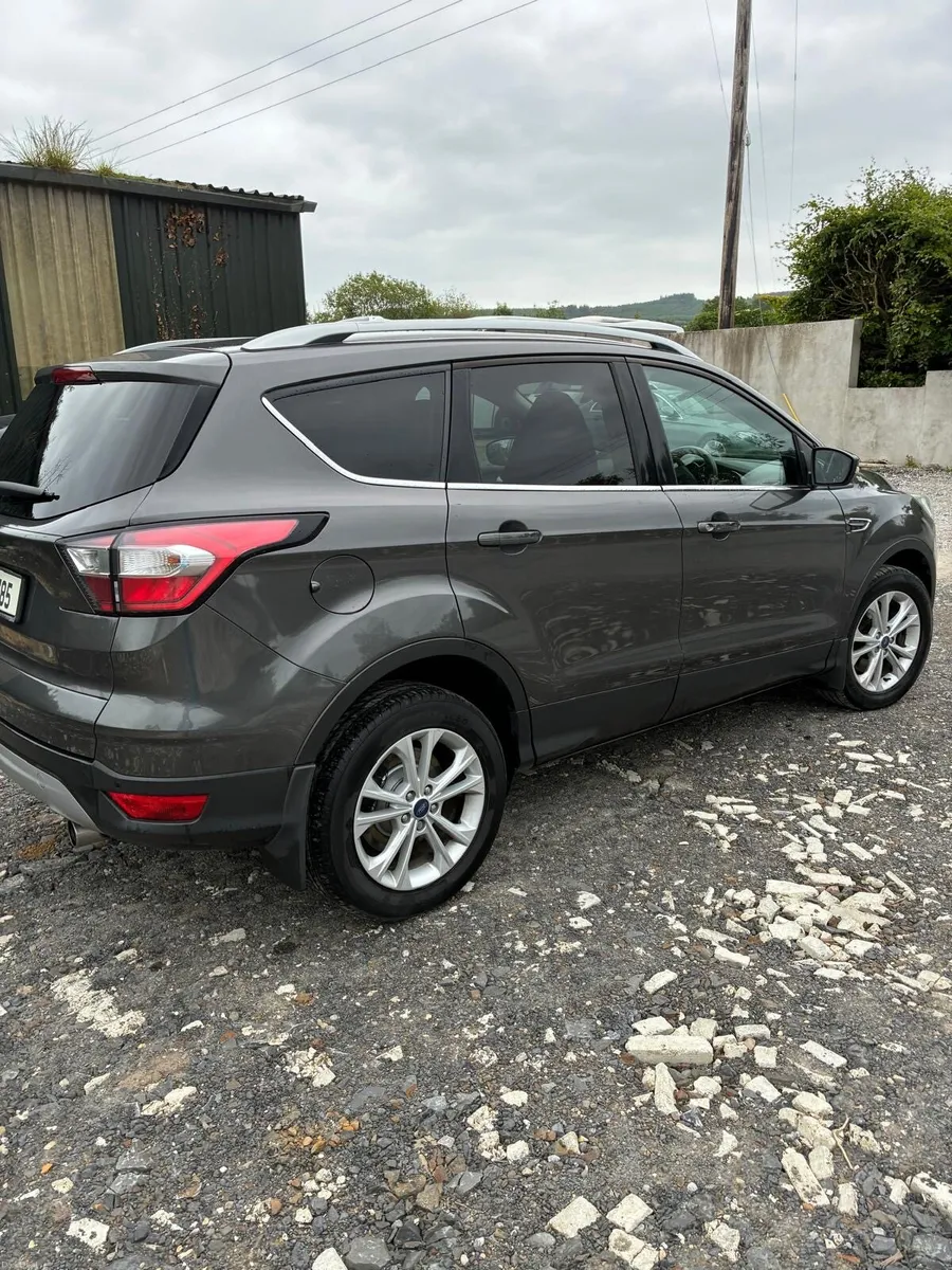 Car - Image 4
