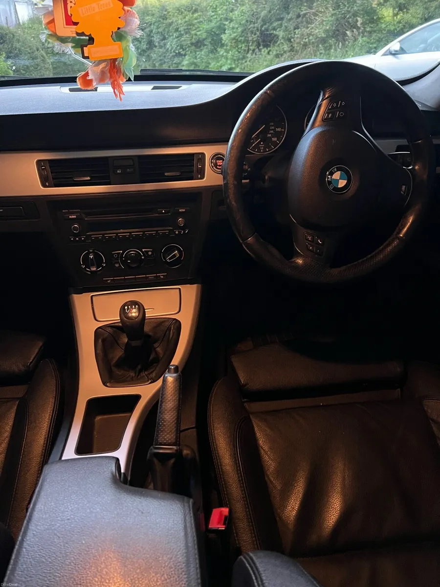 BMW 318D - Image 3