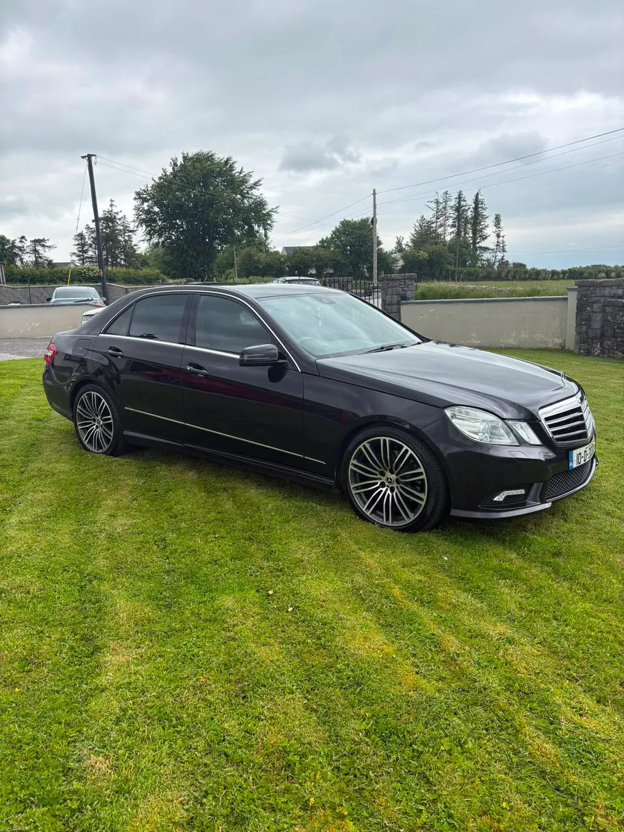 Mercedes E350 AMG Sport C6 - Image 1