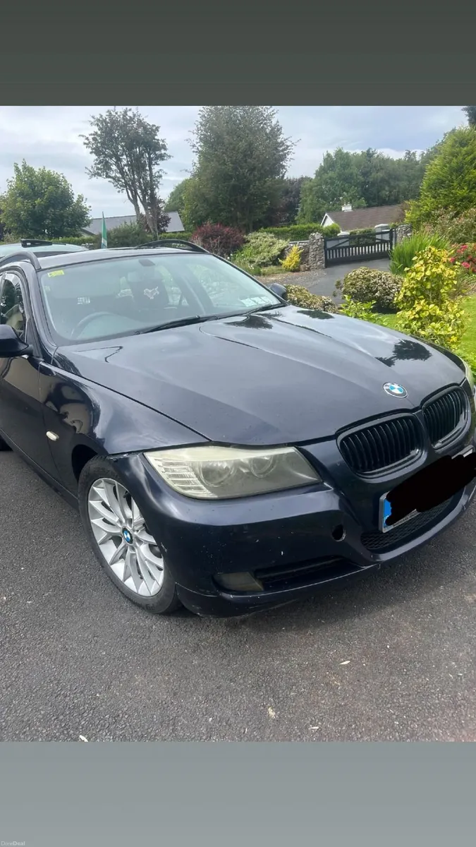 BMW 3-Series 2010 - Image 4